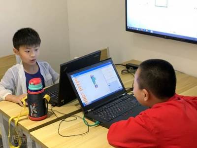 探索未來(lái) 渡課少兒編程教學(xué)現(xiàn)場(chǎng)紀(jì)實(shí)